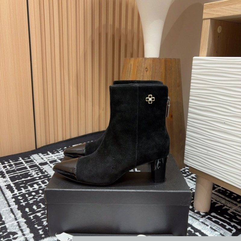 Ch*el boots